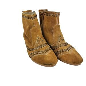 Matisse Sultan Almond Toe Yellow Bronze Embellished Side Zip Booties Size 6